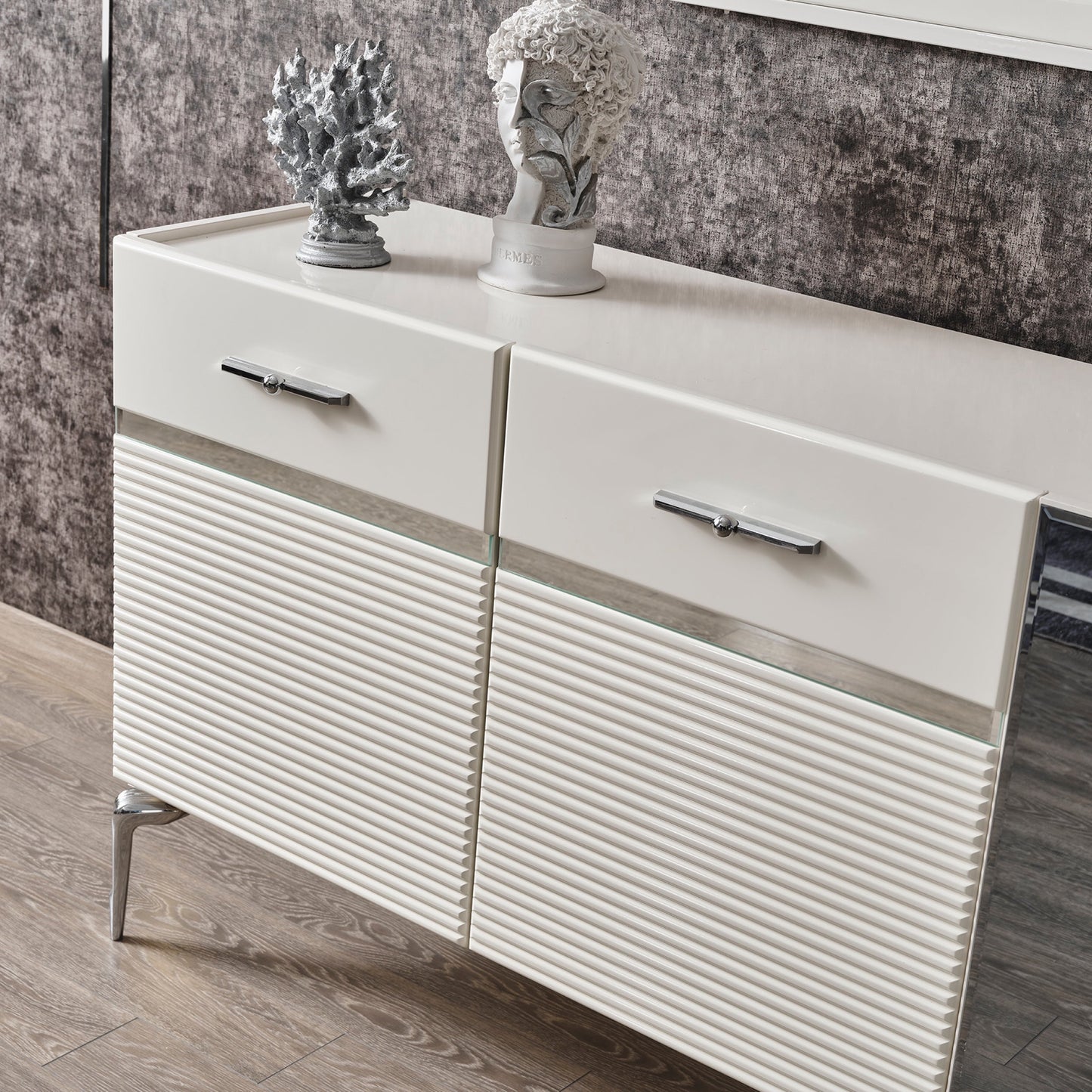 Elen Console and Mirrors