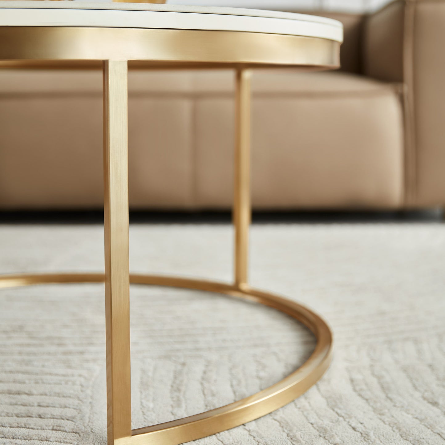 Alfaro Round Coffee Table - Flexible and Practical Design