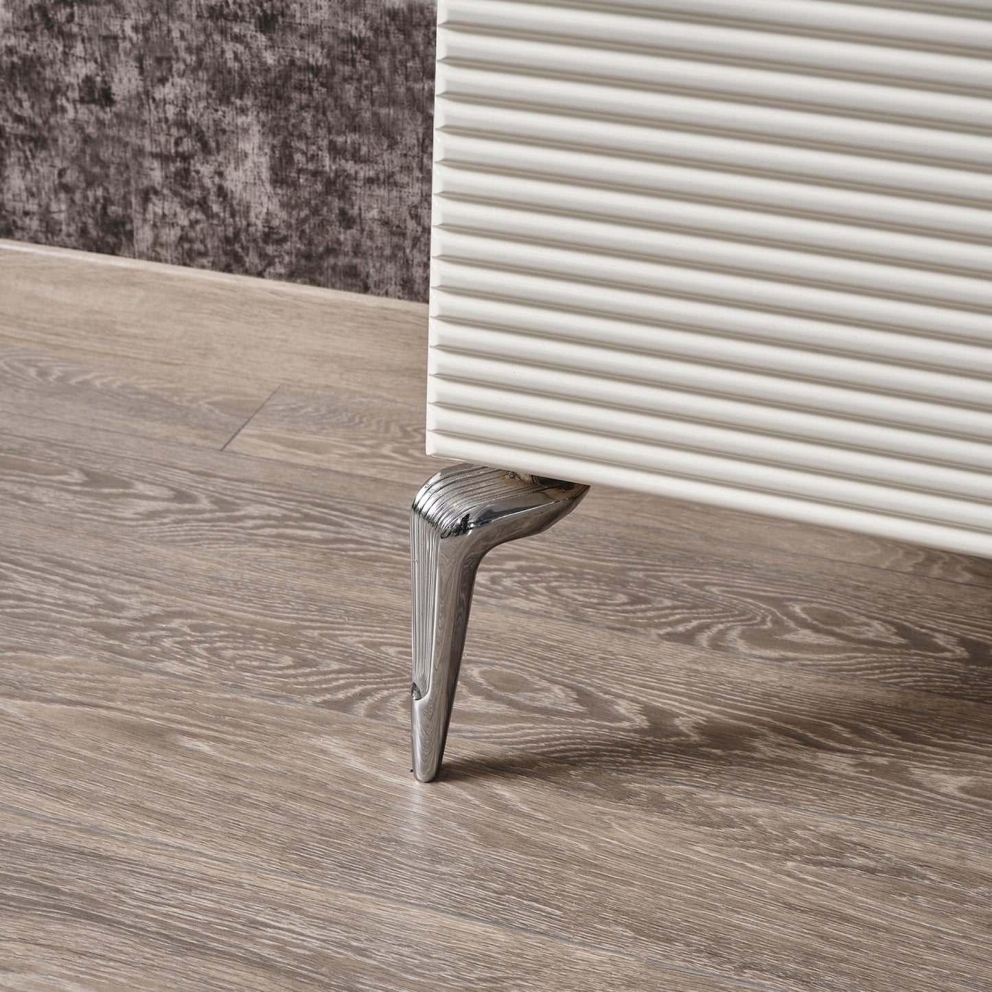 Elen Console and Mirrors